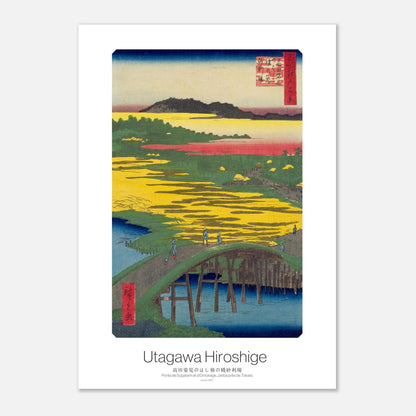 Affiche ancienne Hiroshige : Ponts de Sugatami et d'Omokage (21x29,7 cm (A4)). Gravure japonaise ukiyo-e des ponts de Sugatami et d'Omokage à Jariba près de Takata par Hiroshige, représentant un paysage fluvial avec des ponts en bois, des champs jaunes et des collines verdoyantes.