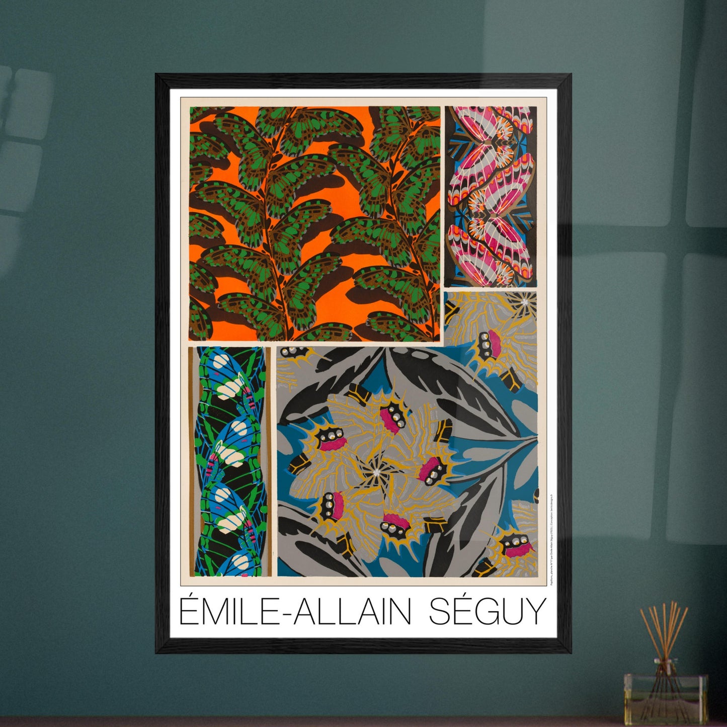 Affiche Papillons décoratifs - Composition N°1, Émile-Allain Séguy. Affiche d'Émile-Allain Séguy, 'Papillons décoratifs - Composition N°1', présentant des motifs de papillons et de feuilles dans des tons vifs de vert, orange, rose, bleu et gris. Image d'illustration 7