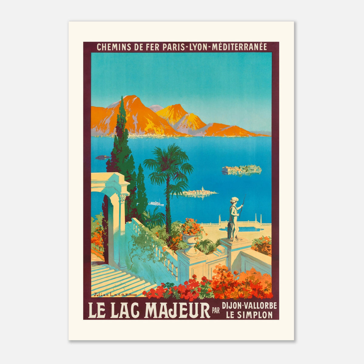 Lac Majeur - Le Simplon - Julien Lacaze - 1913 - Affiche vintage de voyage (42x59,4 cm (A2)). Une affiche de voyage vintage du Lac Majeur par le Simplon, datant de 1913, par Julien Lacaze, représentant une scène méditerranéenne avec des montagnes, un lac, une île et une villa.