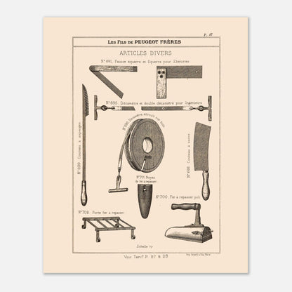 Équerres, décamètres et instruments divers - Catalogue Peugeot Frères 1885. Gravure du catalogue Peugeot Frères montrant divers outils et accessoires, tels que des équerres, des décamètres, un couteau, un fer à repasser et son support, avec leurs numéros et descriptions. Image d'illustration 4
