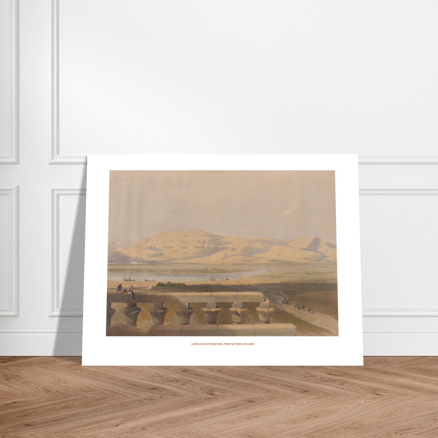 Vue de la chaîne libyenne de montagnes depuis Louxor - David Roberts. Paysage du Nil avec la chaîne libyenne de montagnes en arrière-plan, des bateaux sur le fleuve et une balustrade ornée au premier plan. Image d'illustration 7