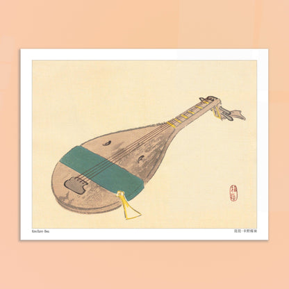 Estampe Japonaise de Biwa par Kōno Bairei. Illustration d'un biwa, instrument de musique japonais à cordes, sur un fond de couleur crème. Image d'illustration 5