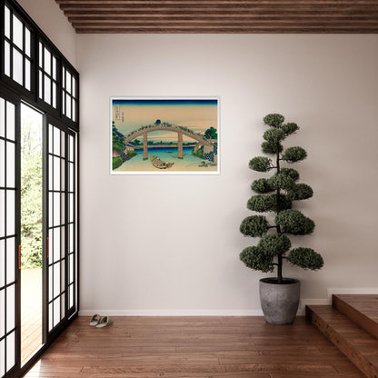 Planche ukiyo-e Le Fuji sous le pont Mannen à Fukagawa - Hokusai. Estampe ukiyo-e de Katsushika Hokusai montrant un pont arqué au-dessus d'une rivière, avec des bateaux, des pêcheurs et le mont Fuji en arrière-plan. Image d'illustration 8