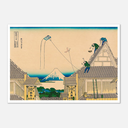 Estampe Les magasins Mitsui à Suruga-cho - Katsushika Hokusai (70x100 cm). Estampe ukiyo-e représentant le Mont Fuji vu de la province d'Owari, avec une rivière, des arbres et un petit village.