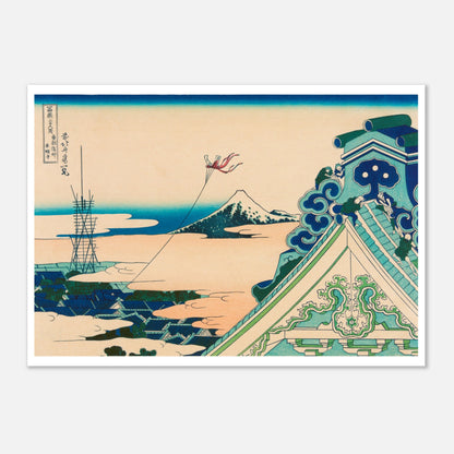 Estampe Le temple d'Asakusa Honganji - Katsushika Hokusai (42x59,4 cm (A2)). Estampe ukiyo-e montrant le temple Asakusa Honganji avec le Mont Fuji en arrière-plan, des personnes jouent avec des cerfs-volants sur les toits.