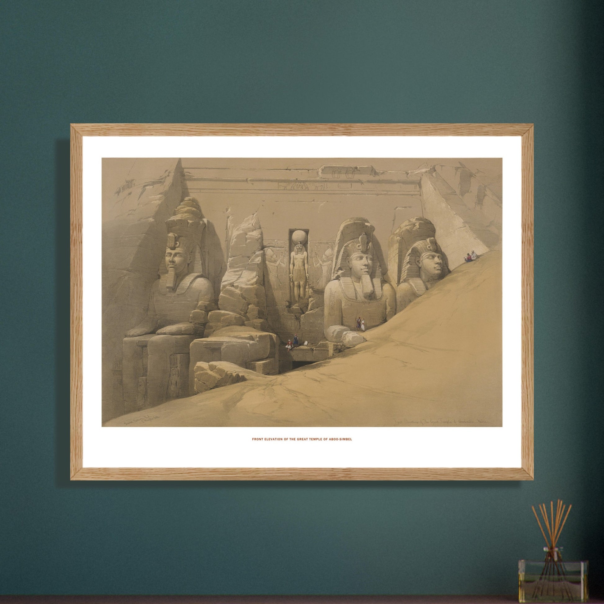 Façade du grand temple d'Abou Simbel - Lithographie David Roberts. Lithographie ancienne représentant la façade monumentale du temple d'Abou Simbel, avec quatre colosses assis dans le sable et des personnages minuscules pour l'échelle. Image d'illustration 6