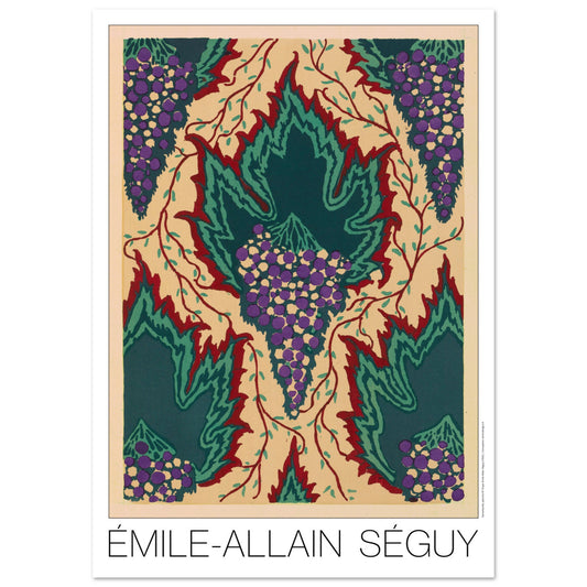Illustration de feuilles vertes et grappes de raisin, E.A. Séguy (42x59,4 cm (A2)). Illustration Art Déco de grappes de raisin violettes et de feuilles vertes dentelées sur fond beige, avec des vrilles rouges et sombres, par Émile-Allain Séguy.