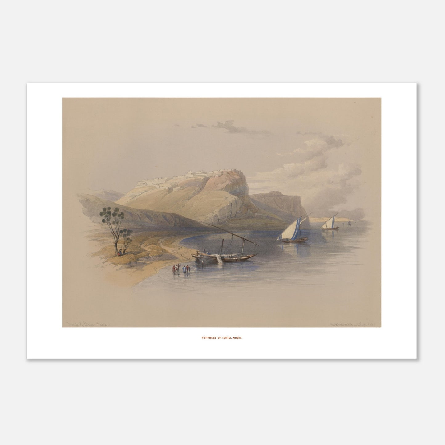 Gravure ancienne de la Forteresse d'Ibrim, Nubie - David Roberts (29,7x42 cm (A3)). Lithographie de David Roberts montrant la forteresse d'Ibrim en Nubie, avec des voiliers sur le Nil et une colline fortifiée en arrière-plan.