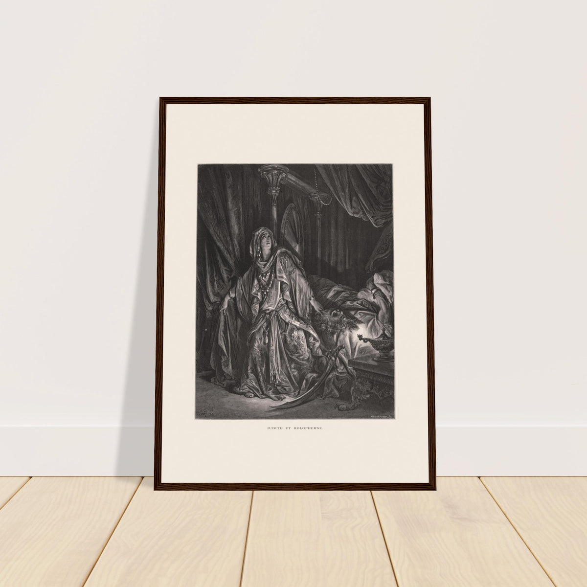 Antiker Stich Judith und Holofernes von Gustave Doré. Stich von Gustave Doré, der Judith in reichen Gewändern zeigt, wie sie mit einem triumphierenden Ausdruck zum Himmel blickt, nahe der enthaupteten Leiche des Holofernes.