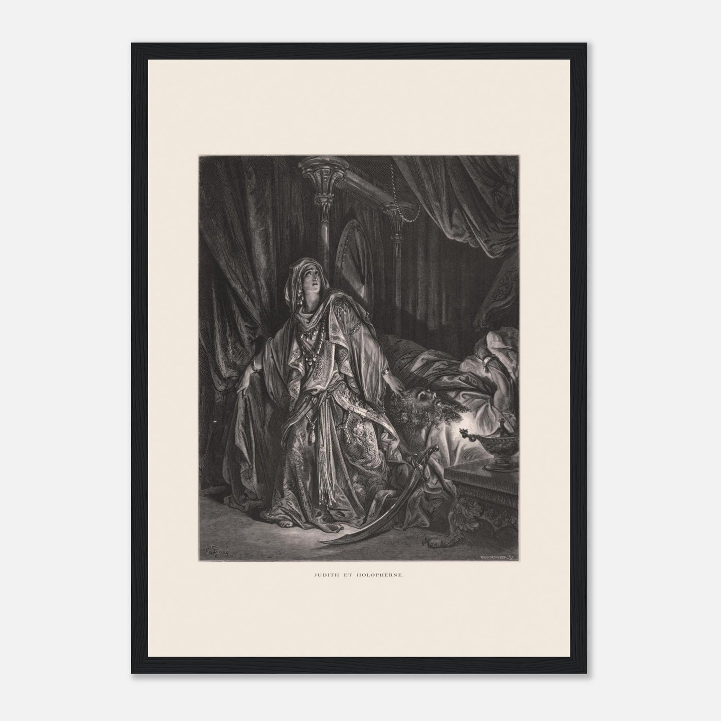 Gravure ancienne Judith et Holopherne de Gustave Doré (29,7x42 cm (A3) / Cadre noir). Gravure de Gustave Doré illustrant Judith, vêtue de riches habits, regardant vers le ciel avec une expression de triomphe, près du corps décapité d'Holopherne.