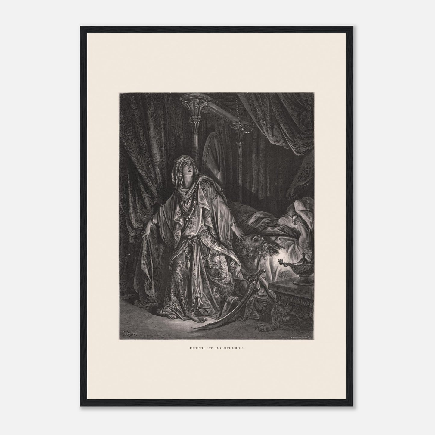 Gravure ancienne Judith et Holopherne de Gustave Doré (42x59,4 cm (A2) / Cadre noir). Gravure de Gustave Doré illustrant Judith, vêtue de riches habits, regardant vers le ciel avec une expression de triomphe, près du corps décapité d'Holopherne.