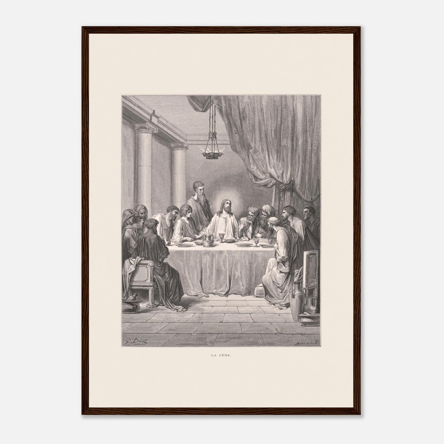Planche ancienne : La Cène par Gustave Doré (42x59,4 cm (A2) / Cadre bois foncé). Gravure de Gustave Doré illustrant La Cène, avec Jésus et les douze apôtres assis autour d'une table dans un décor architectural classique.