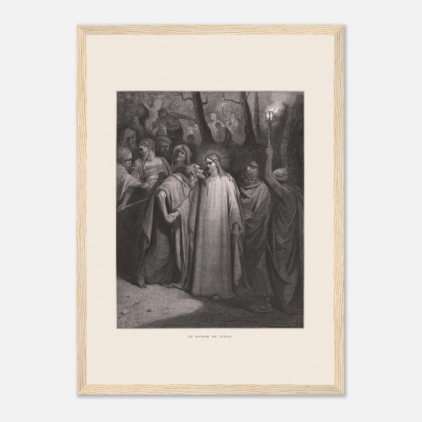 Le Baiser de Judas — Estampe de Gustave Doré (1866) (29,7x42 cm (A3) / Cadre bois clair). Gravure de Gustave Doré illustrant le Baiser de Judas, scène où Judas Iscariote embrasse Jésus au milieu d'une foule dans un décor sombre et boisé, éclairé par une lanterne.