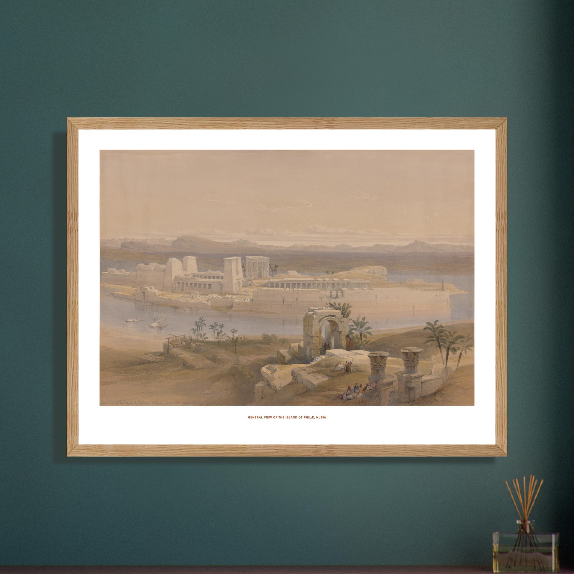 Vue générale de l'île de Philæ, Nubie — Lithographie de David Roberts. Lithographie ancienne d'une vue générale de l'île de Philæ en Nubie, avec des temples imposants, des palmiers et des embarcations sur le Nil. Image d'illustration 6