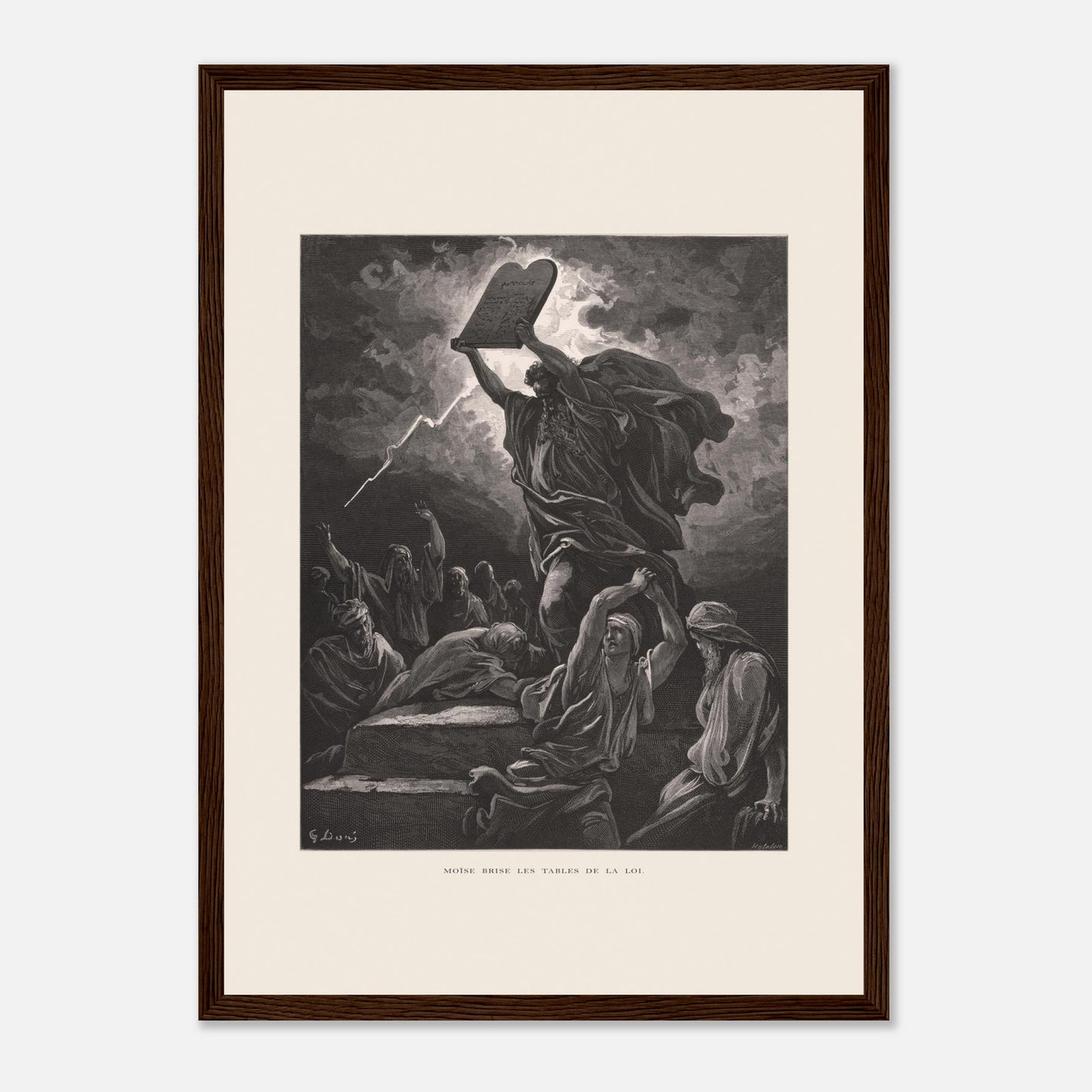 Moïse brisant les Tables de la Loi, planche de Gustave Doré (29,7x42 cm (A3) / Cadre bois foncé). Gravure de Gustave Doré dépeignant Moïse brisant les tables de la loi sous un ciel orageux, entouré de personnages.