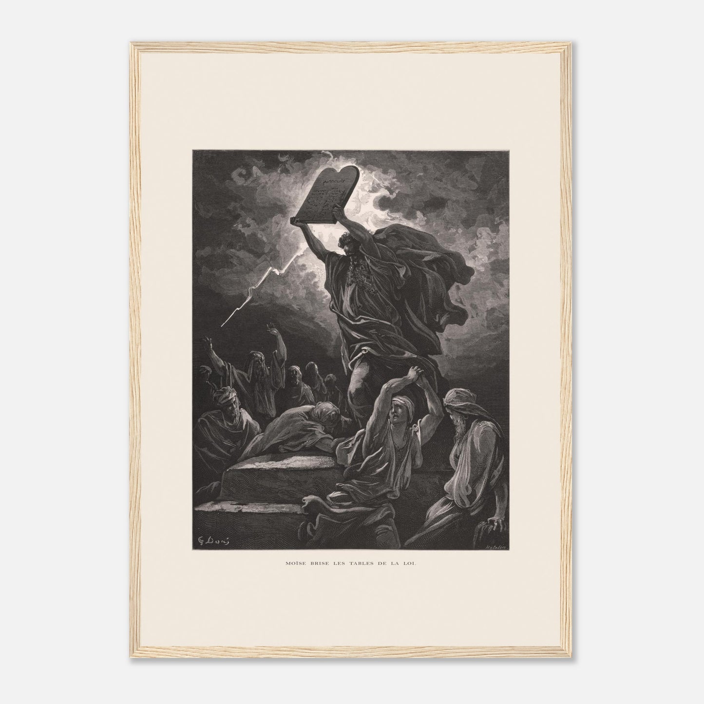 Moïse brisant les Tables de la Loi, planche de Gustave Doré (42x59,4 cm (A2) / Cadre bois clair). Gravure de Gustave Doré dépeignant Moïse brisant les tables de la loi sous un ciel orageux, entouré de personnages.