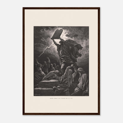 Moïse brisant les Tables de la Loi, planche de Gustave Doré (42x59,4 cm (A2) / Cadre bois foncé). Gravure de Gustave Doré dépeignant Moïse brisant les tables de la loi sous un ciel orageux, entouré de personnages.