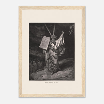 Moïse descendant du mont Sinaï, gravure de Gustave Doré (21x29,7 cm (A4) / Cadre bois clair). Gravure ancienne de Gustave Doré représentant Moïse descendant du mont Sinaï, tenant les Dix Commandements et bénissant un groupe de personnes en contrebas, sous un ciel orageux.