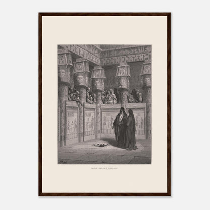 Planche ancienne Moïse devant Pharaon par Gustave Doré (42x59,4 cm (A2) / Cadre bois foncé). Illustration de Gustave Doré montrant Moïse et Aaron devant Pharaon, dans un temple égyptien orné de hiéroglyphes.