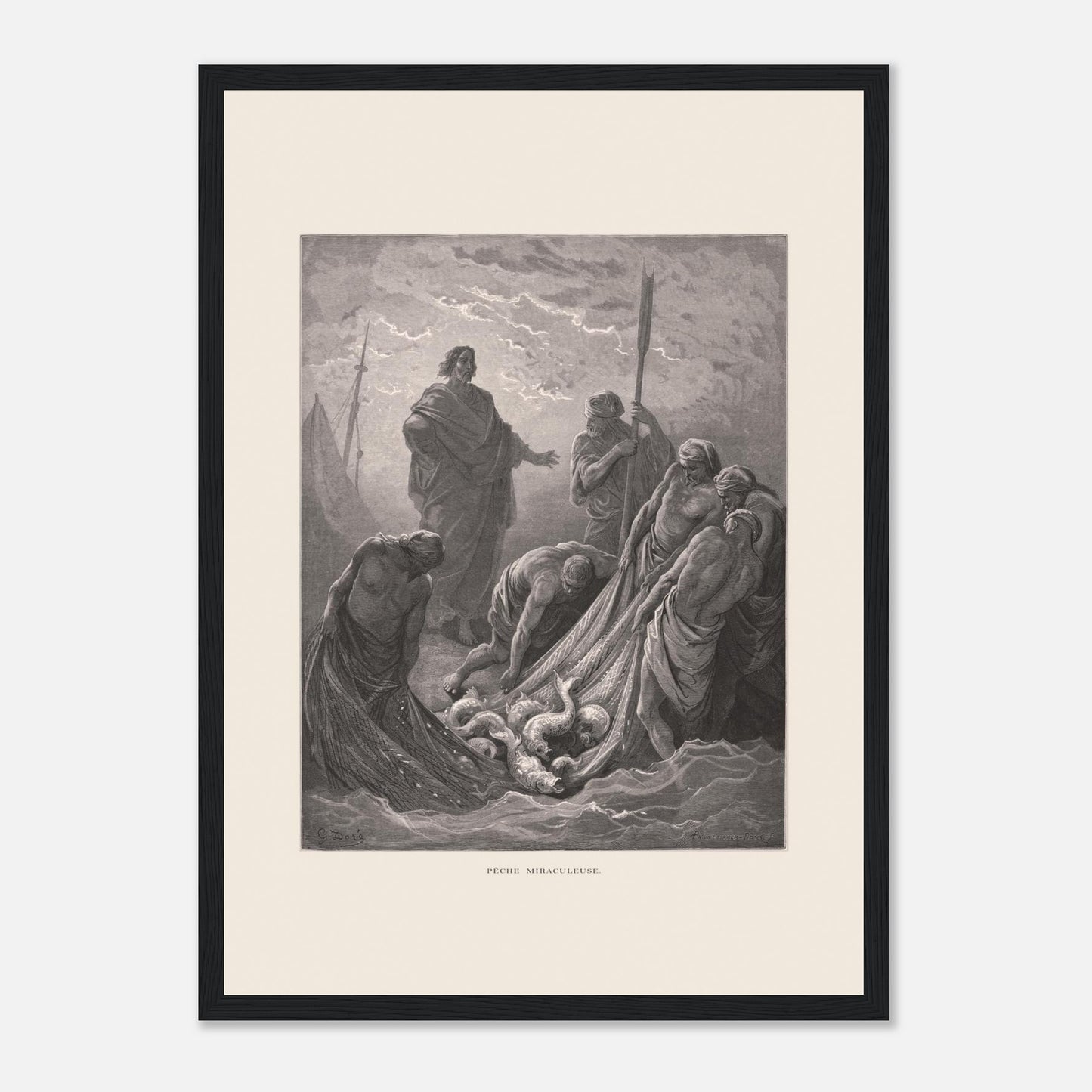 Planche de la Pêche miraculeuse par Gustave Doré (1866) (29,7x42 cm (A3) / Cadre noir). Gravure de Gustave Doré illustrant la pêche miraculeuse, où Jésus se tient au bord de l'eau et des pêcheurs retirent un filet rempli de poissons.