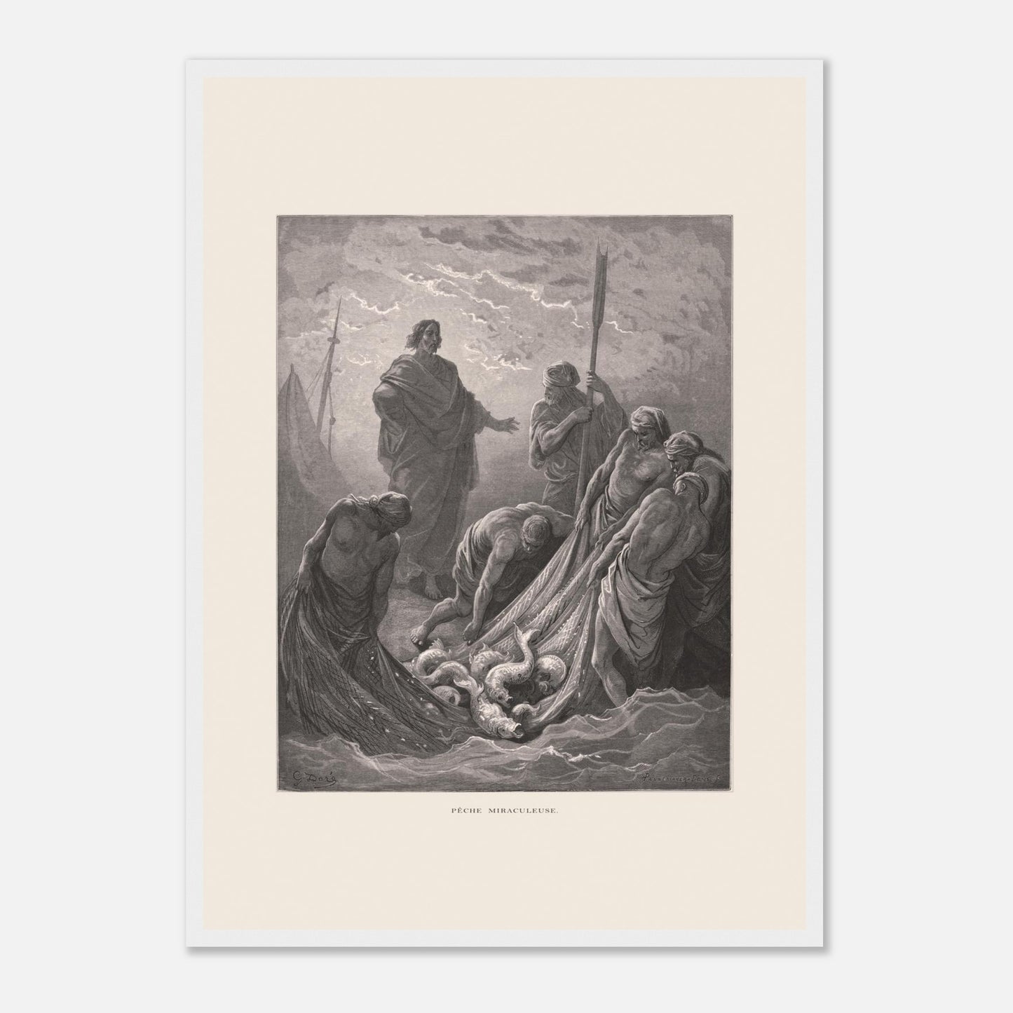 Planche de la Pêche miraculeuse par Gustave Doré (1866) (42x59,4 cm (A2) / Cadre blanc). Gravure de Gustave Doré illustrant la pêche miraculeuse, où Jésus se tient au bord de l'eau et des pêcheurs retirent un filet rempli de poissons.