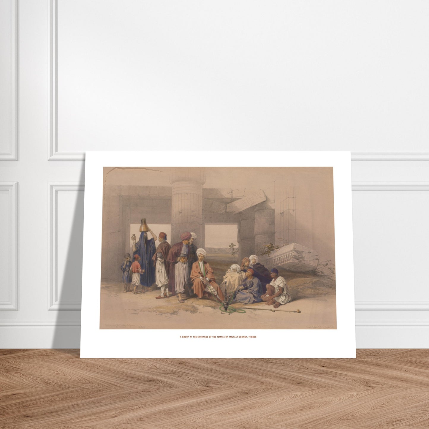 Planche Entr&eacute;e du temple d'Amon &agrave; Gourna, Th&egrave;bes - David Roberts. Lithographie de David Roberts représentant l'entrée du temple d'Amun à Gourna, Thèbes, avec des colonnes massives et un groupe de personnes assises. Image d'illustration 7