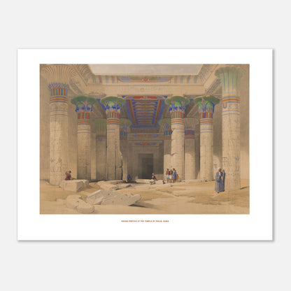Planche du Grand portique du temple de Phil&aelig;, Nubie - David Roberts (30x40 cm). Lithographie de David Roberts représentant le grand portique du temple de Philæ en Nubie, avec ses colonnes ornées de hiéroglyphes et de figures humaines.