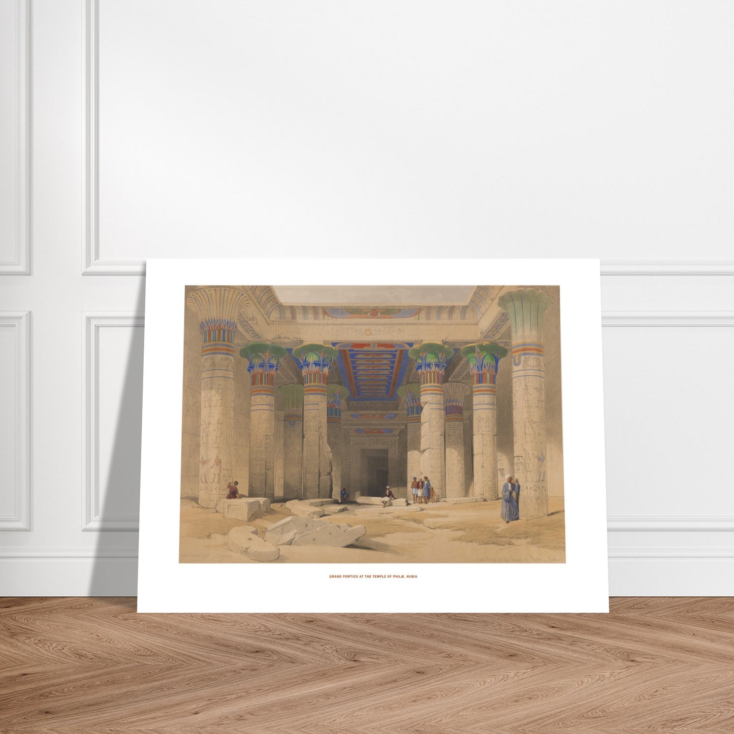 Planche du Grand portique du temple de Phil&aelig;, Nubie - David Roberts. Lithographie de David Roberts représentant le grand portique du temple de Philæ en Nubie, avec ses colonnes ornées de hiéroglyphes et de figures humaines. Image d'illustration 6