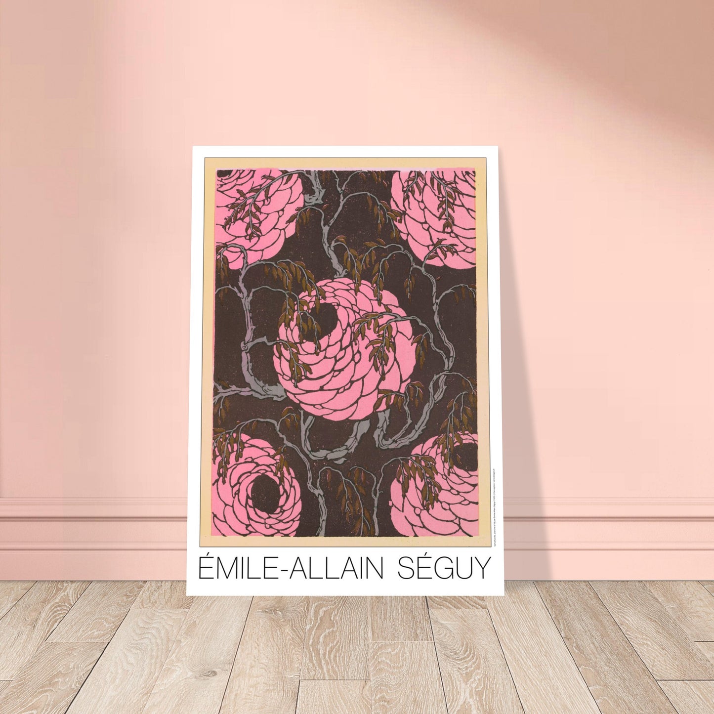 Planche de roses stylisées, Samarkande d’Émile-Allain Séguy. Gravure Art déco de roses stylisées de couleur rose vif sur un fond sombre et texturé, entourées de branches fines et de feuilles brunes. Image d'illustration 8