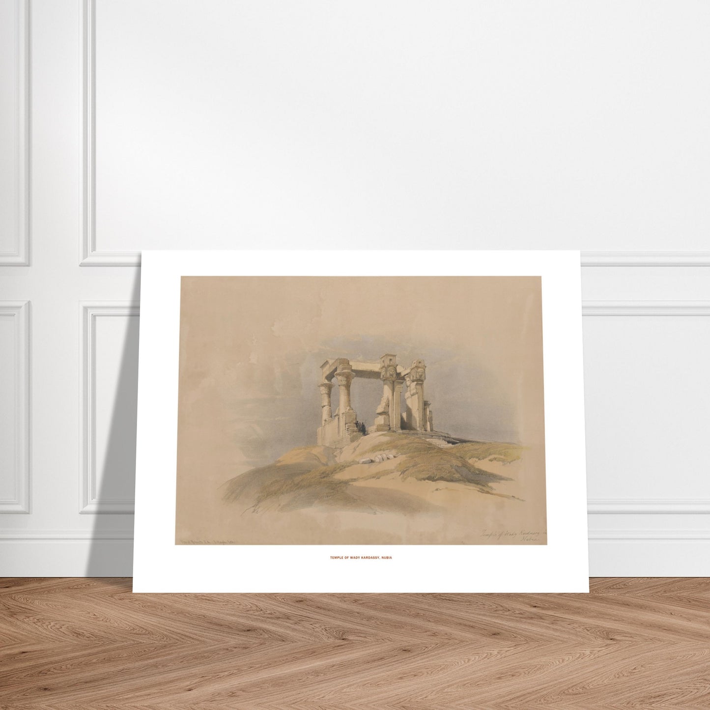 Planche ancienne du Temple de Wadi Kardassy, Nubie - David Roberts. Lithographie de David Roberts représentant un temple antique en ruines sur une colline sablonneuse, avec le ciel nuageux en arrière-plan. Image d'illustration 7