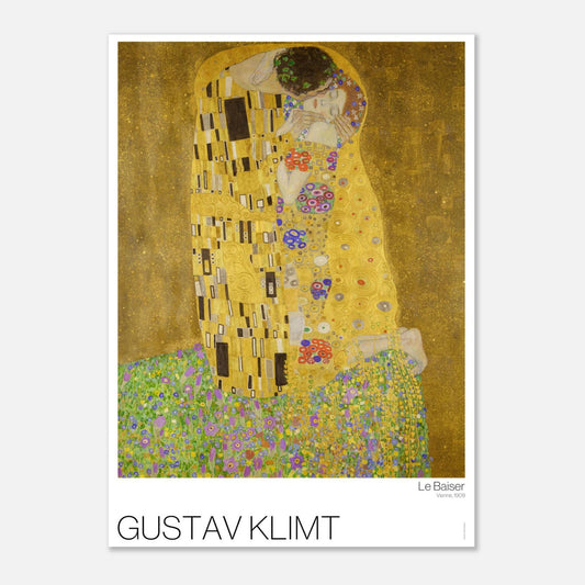 Il Bacio, illustrazione dell'opera di Gustav Klimt (50x70 cm). Il bacio di Gustav Klimt, che raffigura una coppia abbracciata con abiti decorati da motivi dorati e colorati, su un prato fiorito.