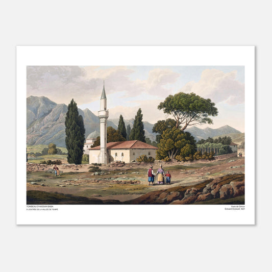 La Tomba di Hassan Baba vicino a Tempe, incisione di Edward Dodwell (30x40 cm). Un paesaggio rurale con una moschea bianca dotata di minareto, circondata da alberi e montagne.
